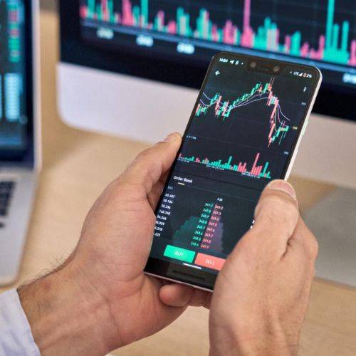 kanak capital markets Indices trading chart on mobile banner image
